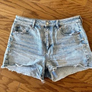 American Eagle Mom Short size 12